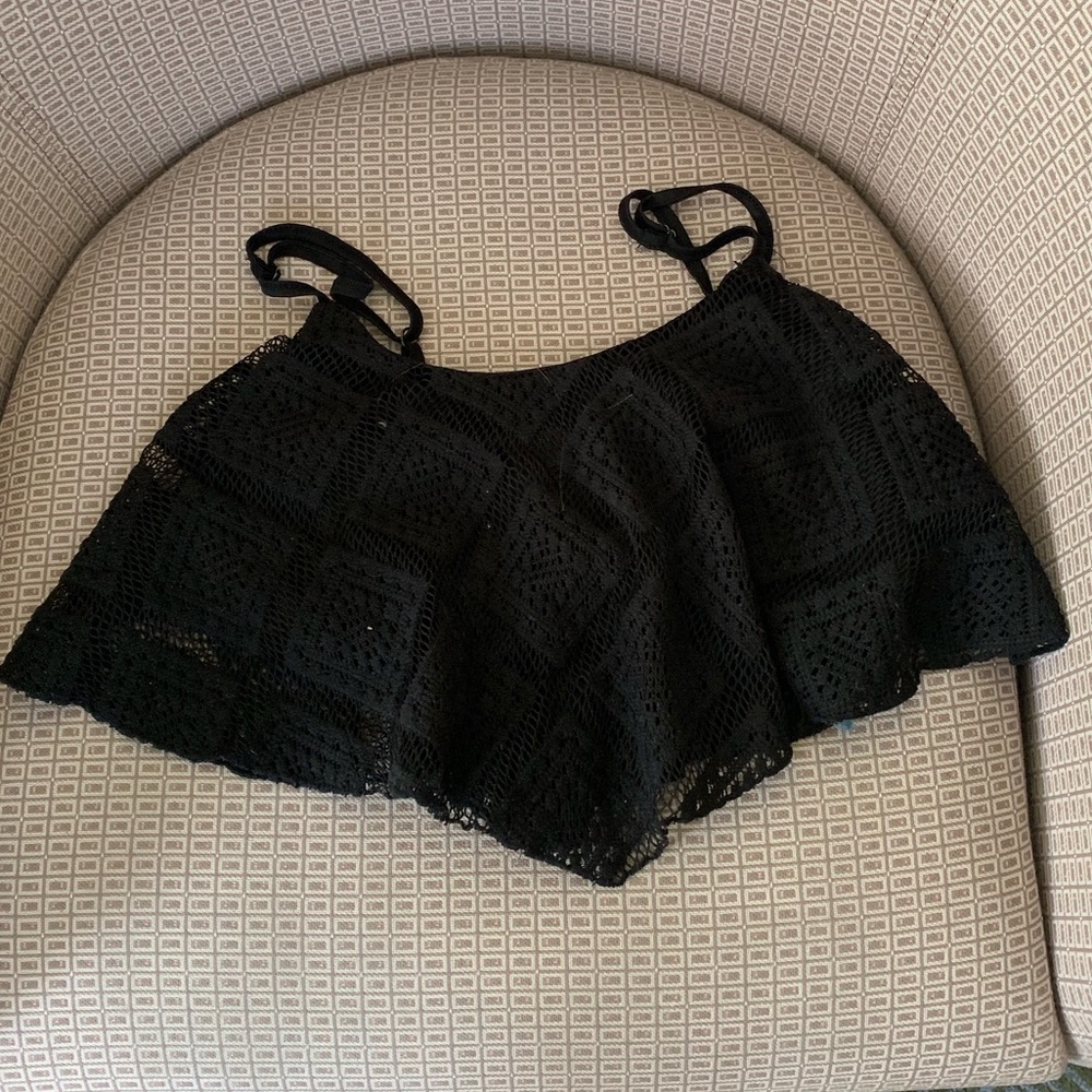 Black flowy crop top